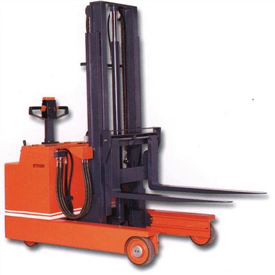 伸縮式電動堆高機 LPF-15SR